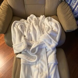Charter Club Soft White Lounge Robe